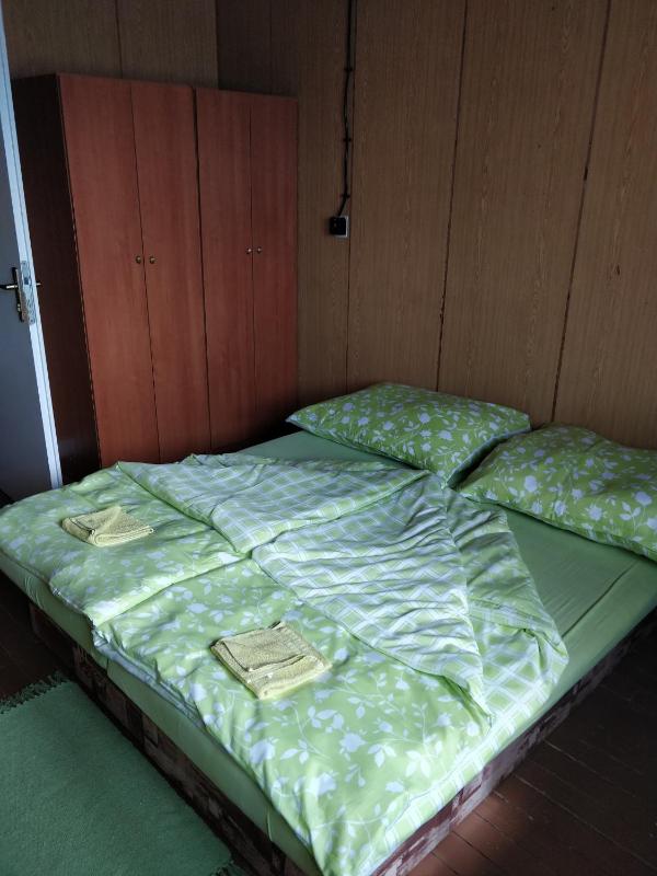 Quadruple Room with Lake View image 2