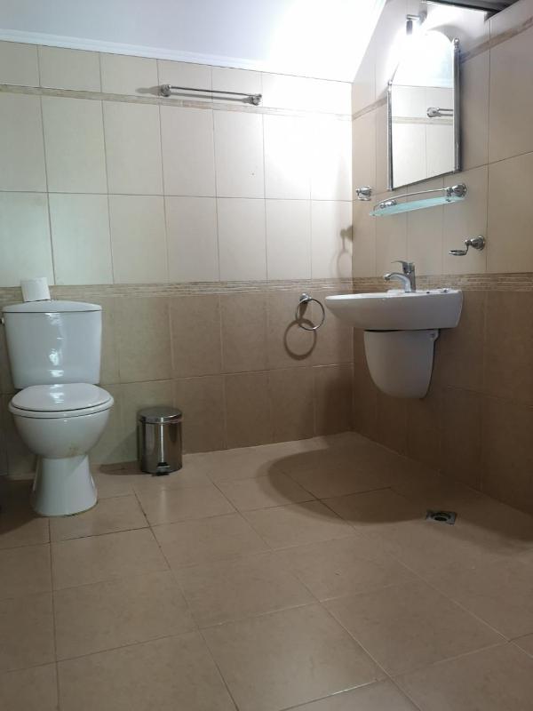 One-Bedroom Apartment image 2