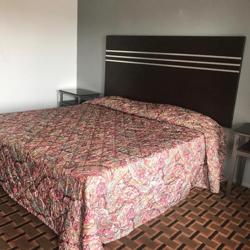 King Room image 4