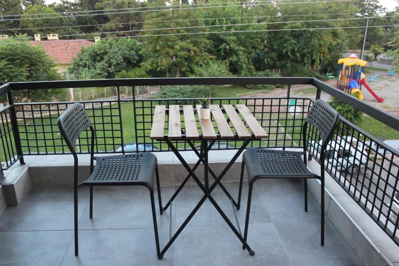 Double Room with Balcony image 4