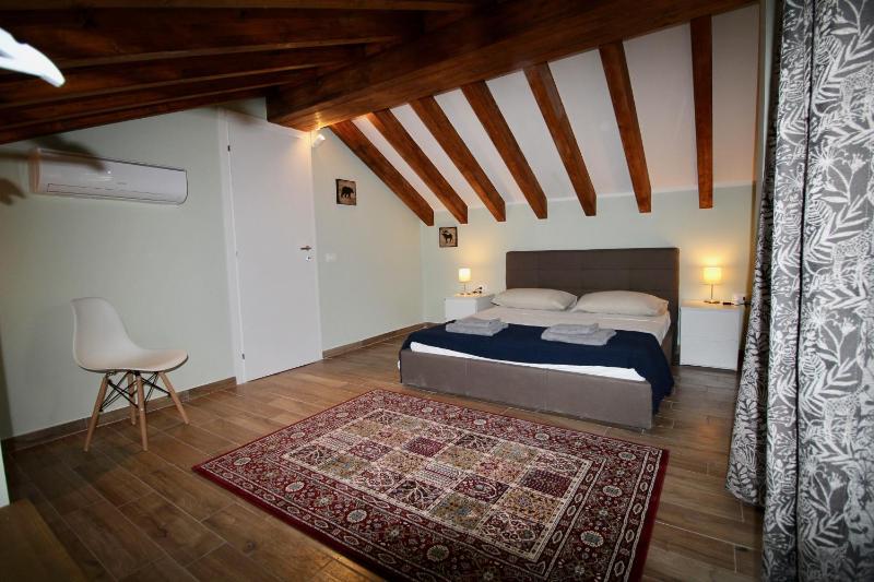 Apartament with one bathroom image 2
