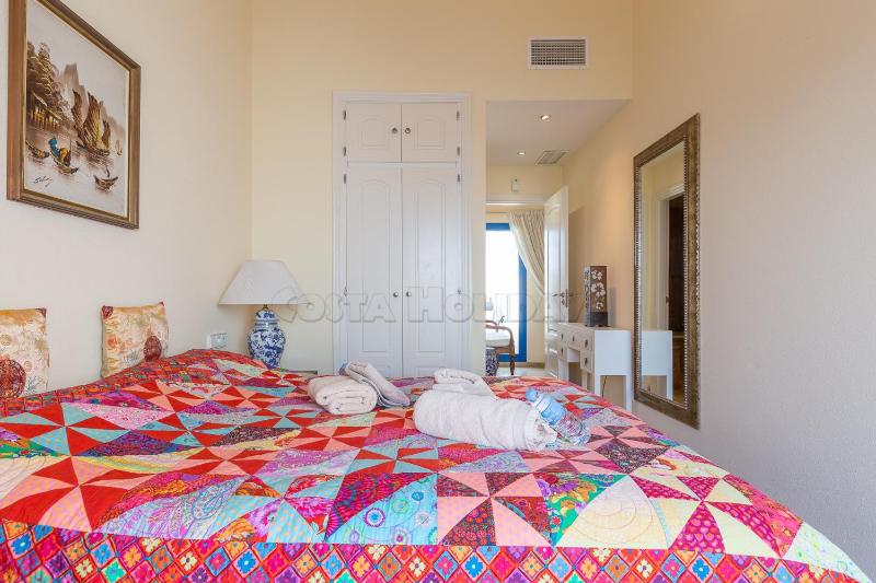 Penthouse Duquesa Suites - image 4