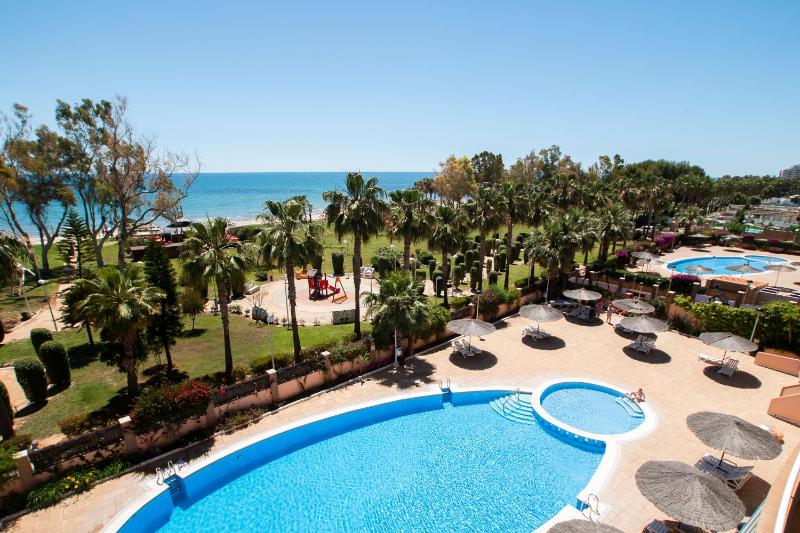Apartamentos Be Suites Primera Linea - image 21