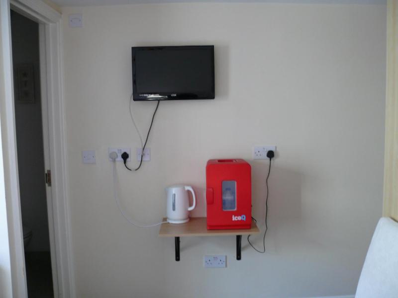Double Room image 3