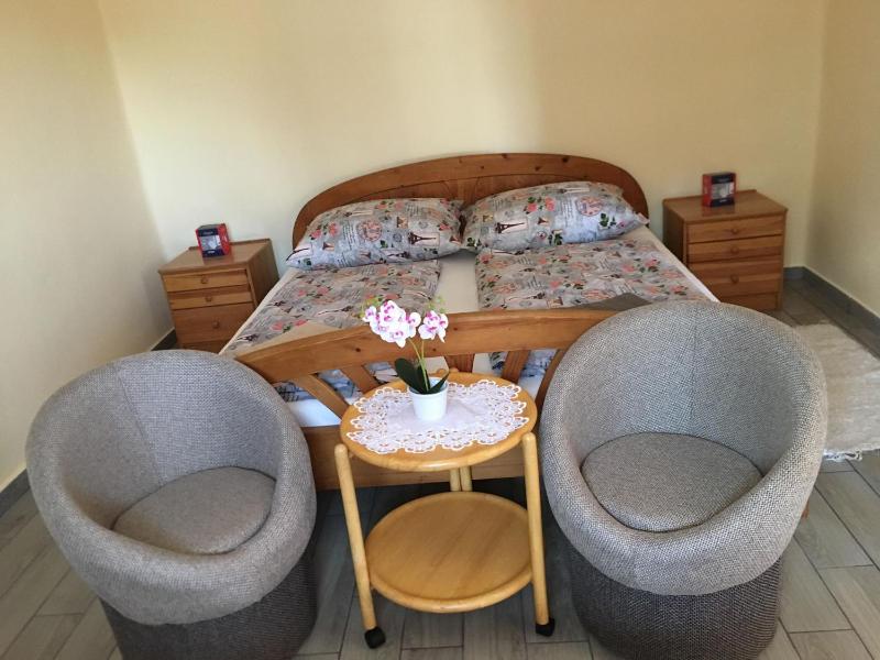 Superior Triple Room image 3