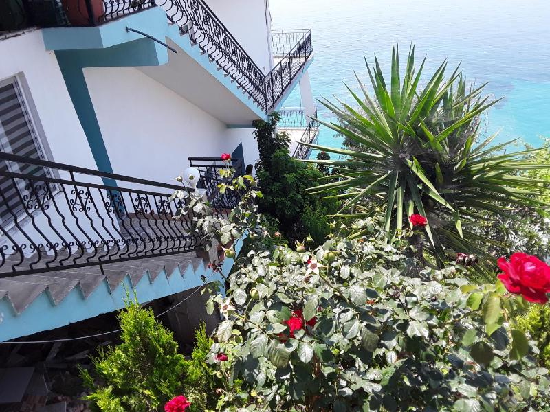 Odhisea Hotel Restaurant - image 11