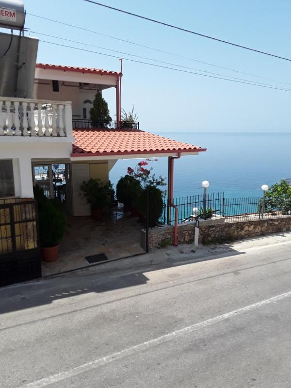 Odhisea Hotel Restaurant - image 8