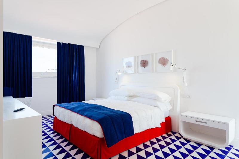 Maison Blu - Intimate GuestHouse - image 6