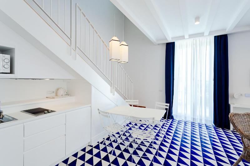 Maison Blu - Intimate GuestHouse - image 11