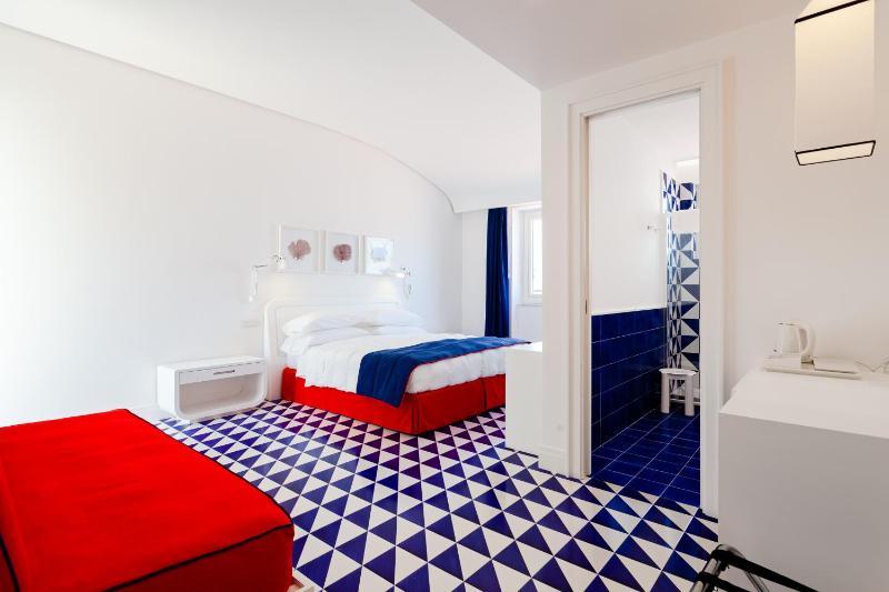 Maison Blu - Intimate GuestHouse - image 29