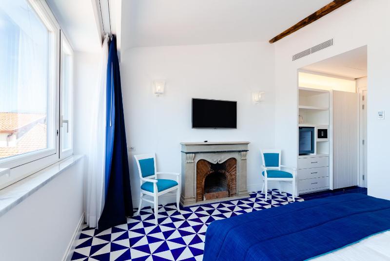 Maison Blu - Intimate GuestHouse - image 12