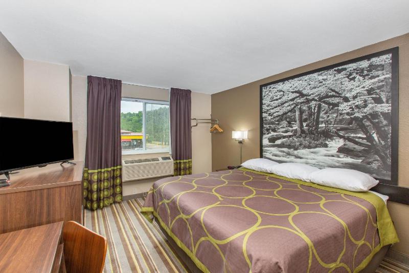 King Room- Non-Smoking image 3