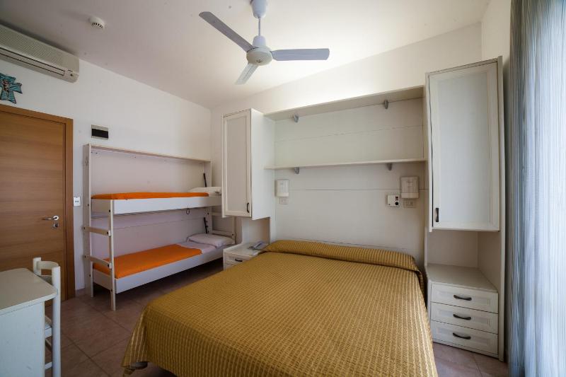 Hotel Plaza - image 38