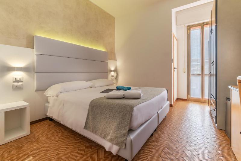 Double Room with Sea View image 1