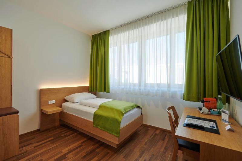 Single Room image 1