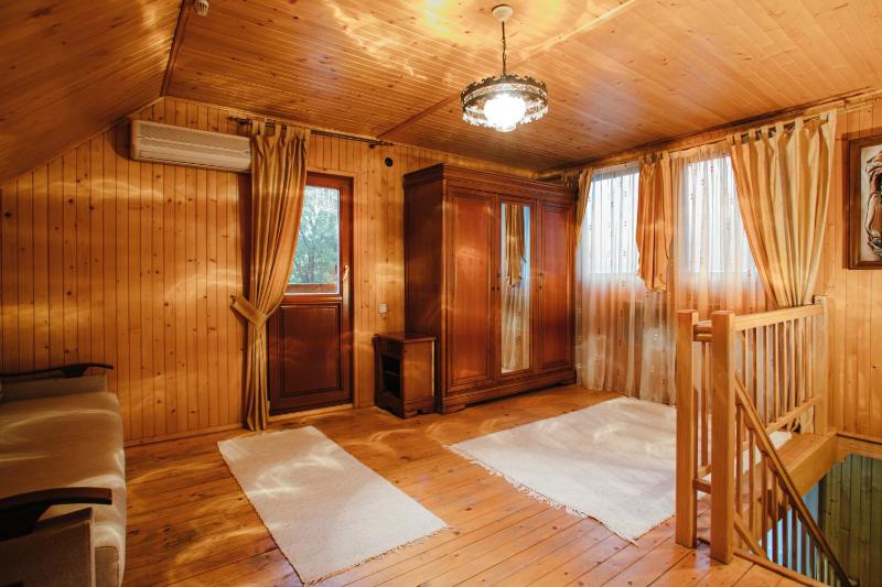 Deluxe Bungalow image 1