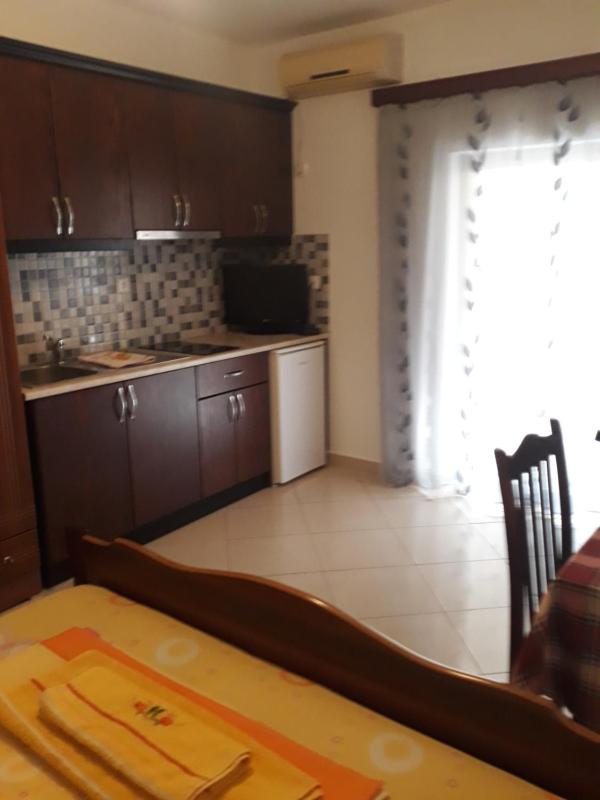 Apartment with Lake View image 4