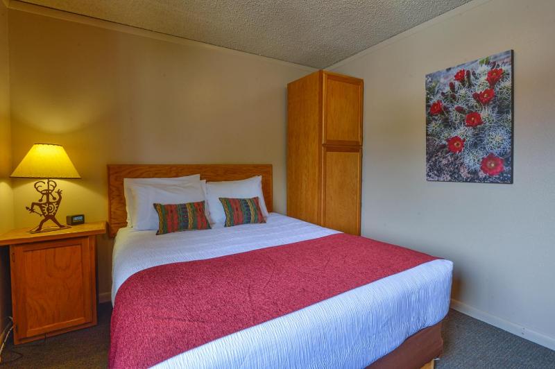 Rustic Inn - image 31