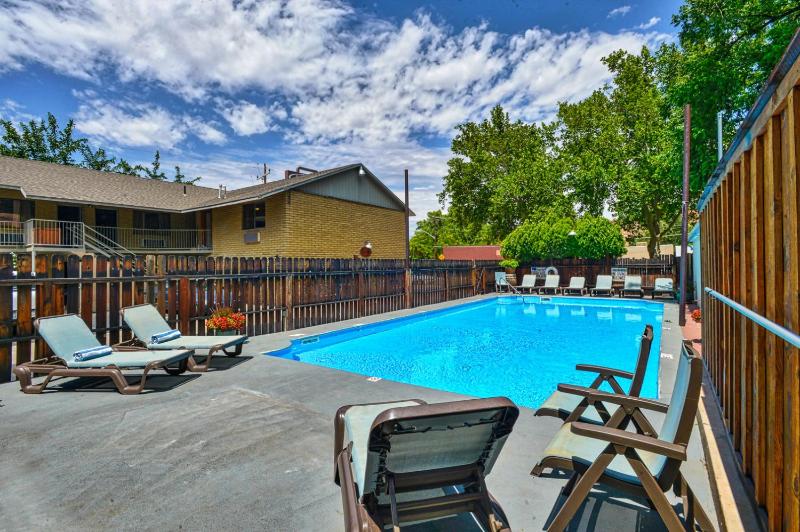 Rustic Inn - image 40