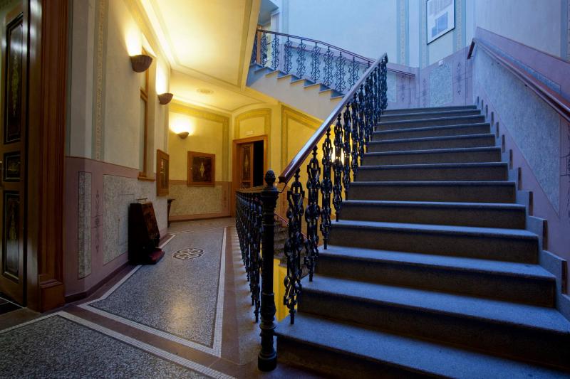 Deminka Palace - image 7