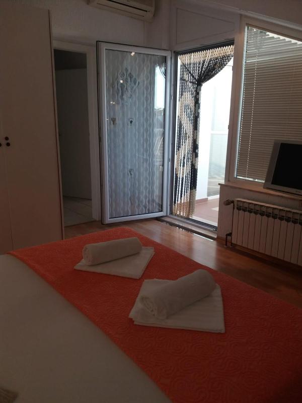 One-Bedroom Apartment with Terrace and Sea View (2 Adults) image 2