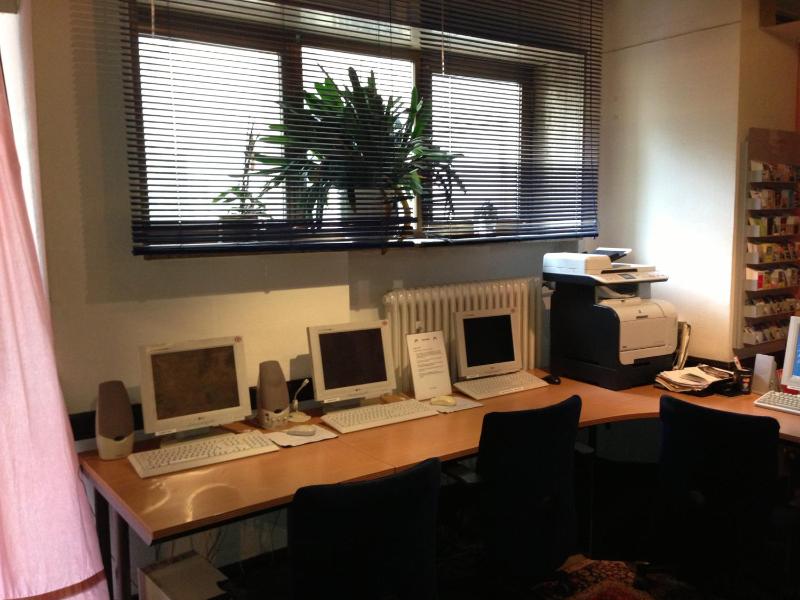 Single Room image 4