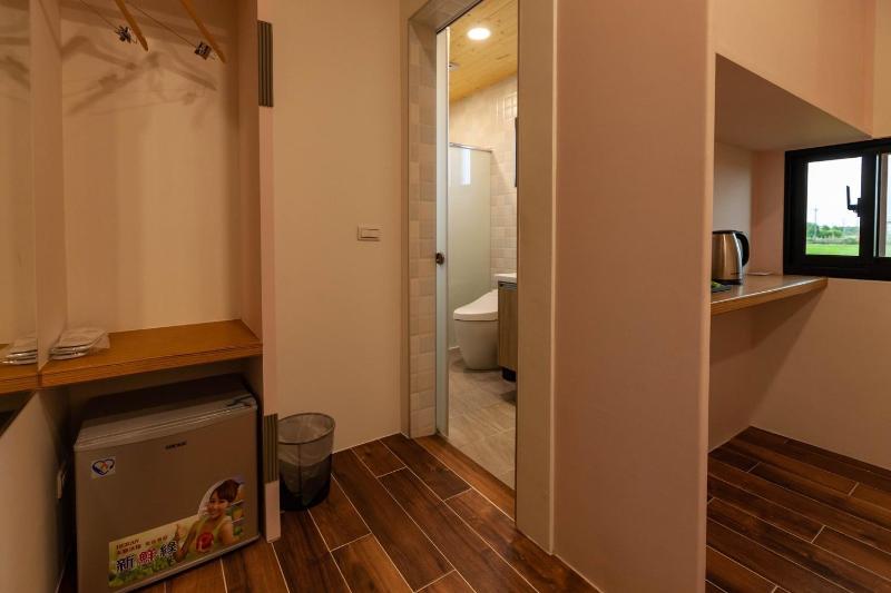 123 Hall - image 12