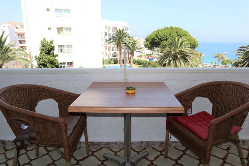 Studio with Sea View image 3