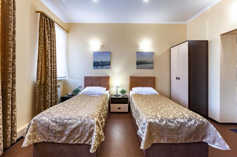 Standard Double or Twin Room image 3
