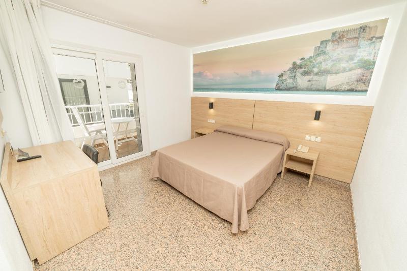 Economy Double or Twin Room image 3
