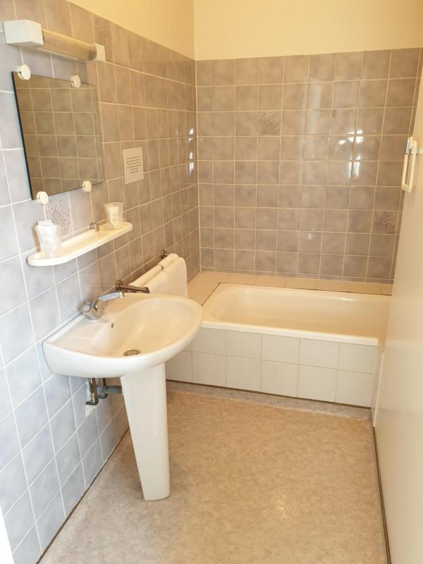 Double Room image 2