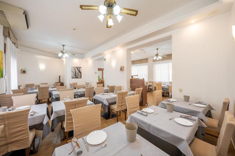 Hotel Stoccarda - image 2