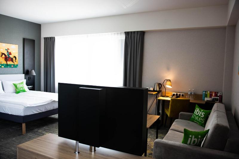 Double Room with Sofa Bed image 4