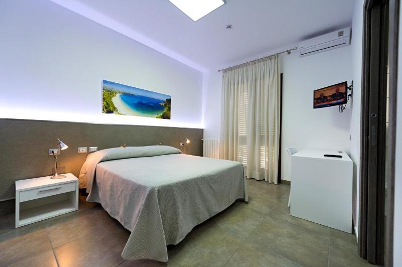 Double or Twin Room with Balcony image 2