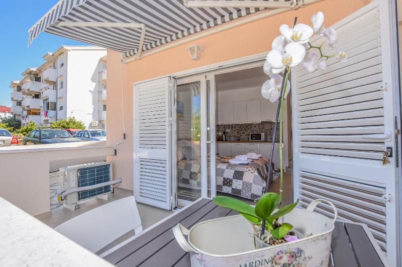 Villa Magena - Modern Apartments in Pag Center - image 26