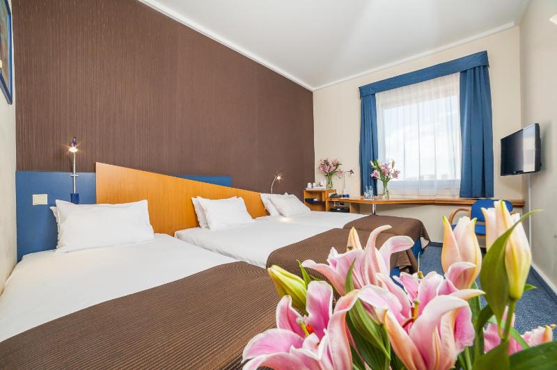 Triple Room image 2