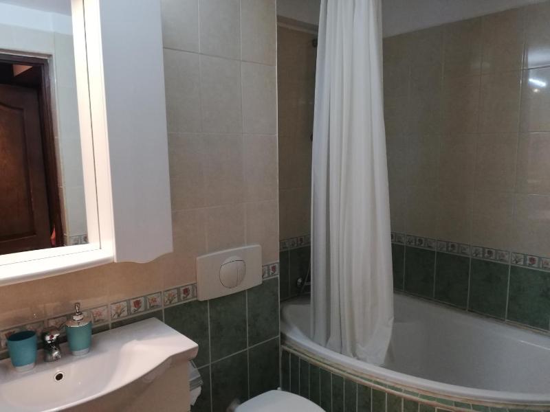 Apartment with Sea View image 3