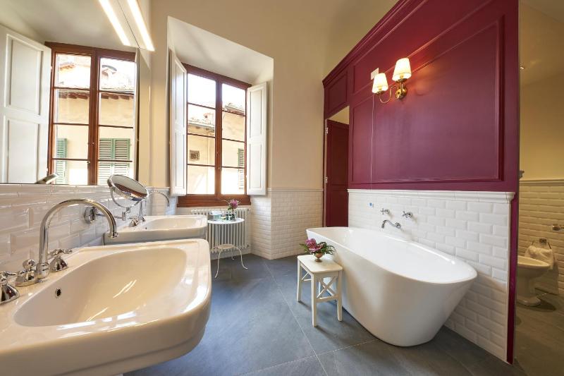 Superior Double Room image 2