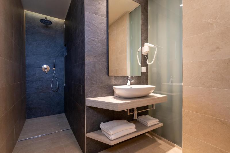 Hotel Ancora - image 42
