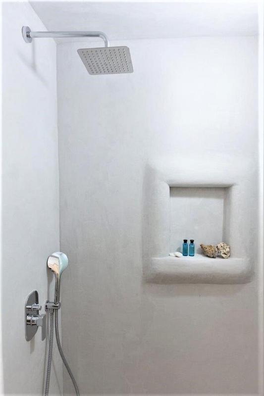 Economy Room image 3