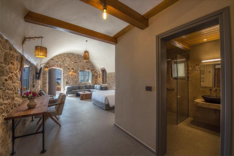 Suite image 3