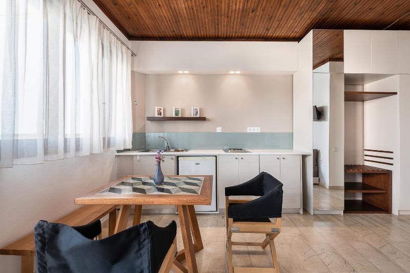Apartment image 3
