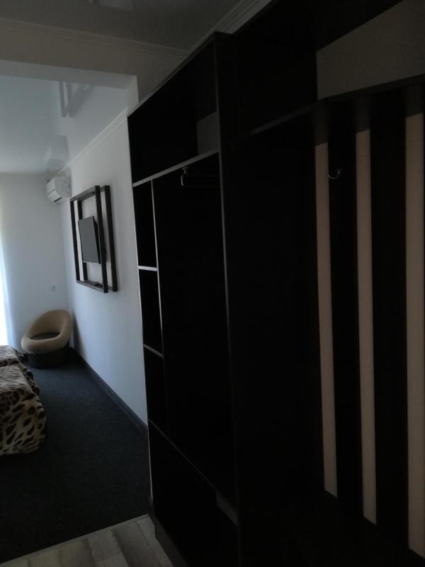 Double Room image 3