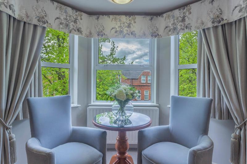 Standard Double or Twin Room image 4