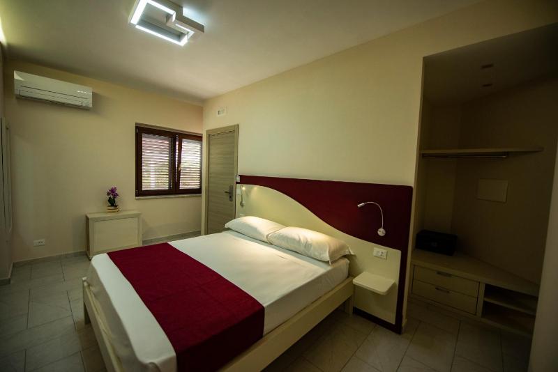 Classic Double Room - Annex image 2