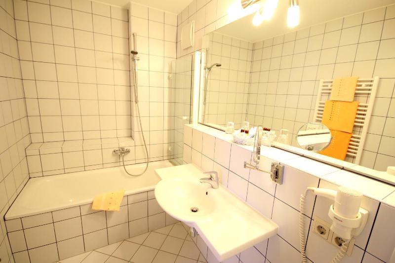 Junior Suite image 1
