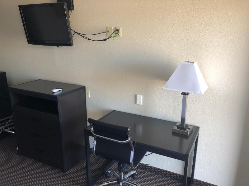 King Room image 2