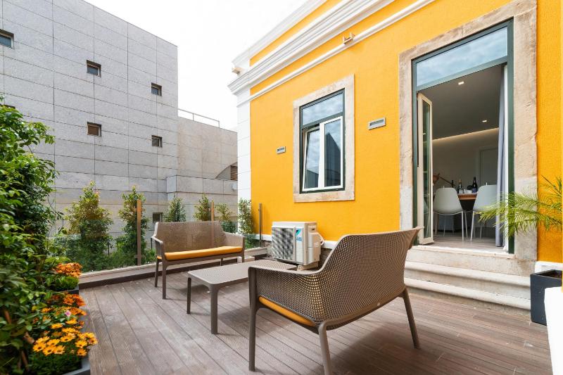 Apartment with Terrace image 2