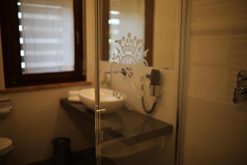 Classic Triple Room image 4