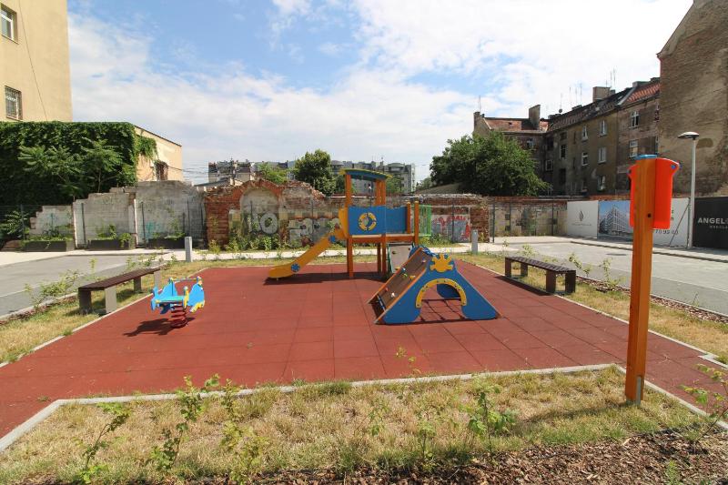 Nice Studio by the River with Parking and Air Conditioning AC SPAGYM River - image 4